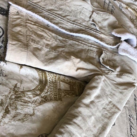 Jean jacket - Picture 4 of 8